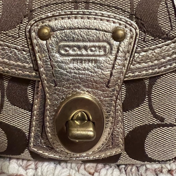 NWOT Coach Gold Signature Wallet with Striped Interior - Picture 3 of 14